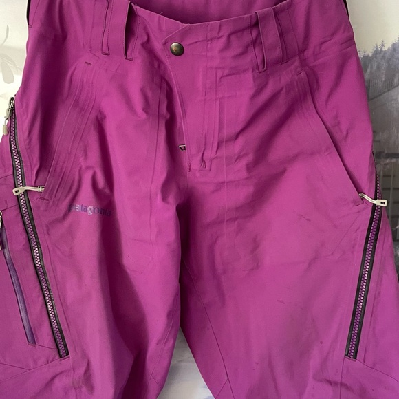 Patagonia Women’s Ski Pants - Picture 6 of 7